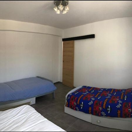 Bel Appartement Cosy Tres Calme Avec Parking Prive Templemars Luaran gambar