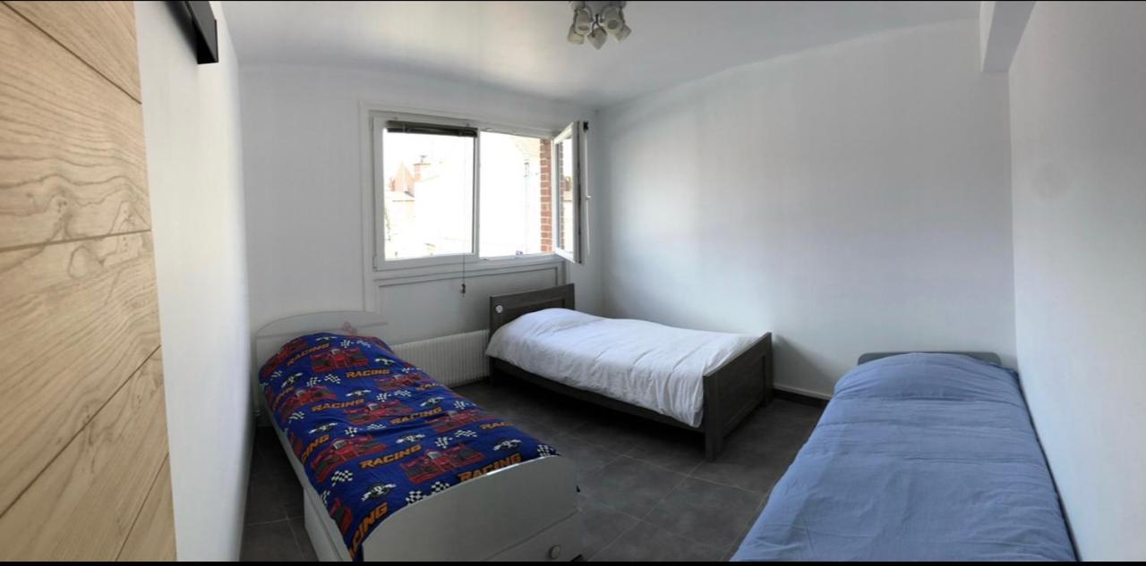 Bel Appartement Cosy Tres Calme Avec Parking Prive Templemars Luaran gambar